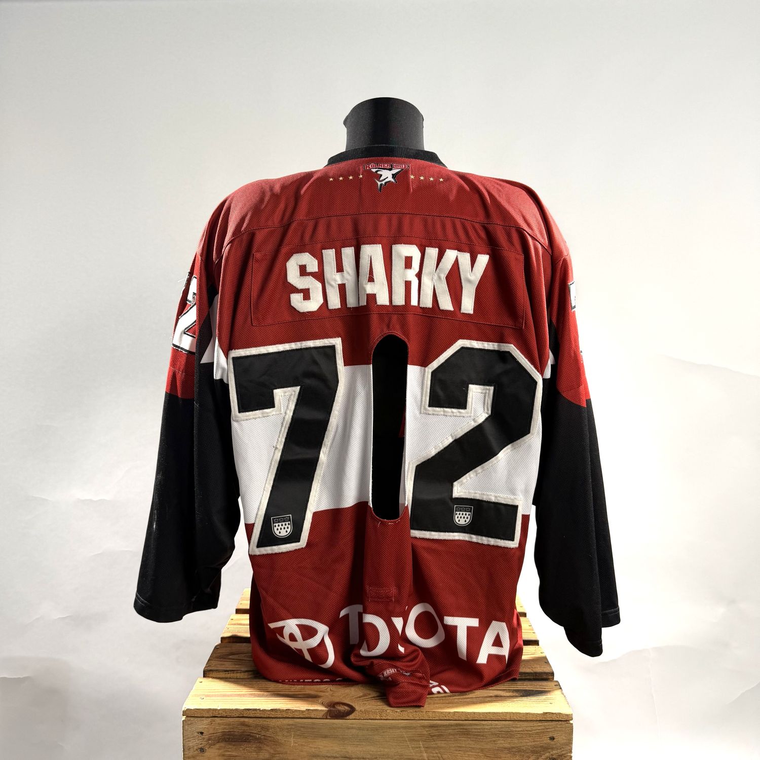 Jersey, Hockeyjersey, Roter Jersey, Rückenname Sharky, Nummer 72
