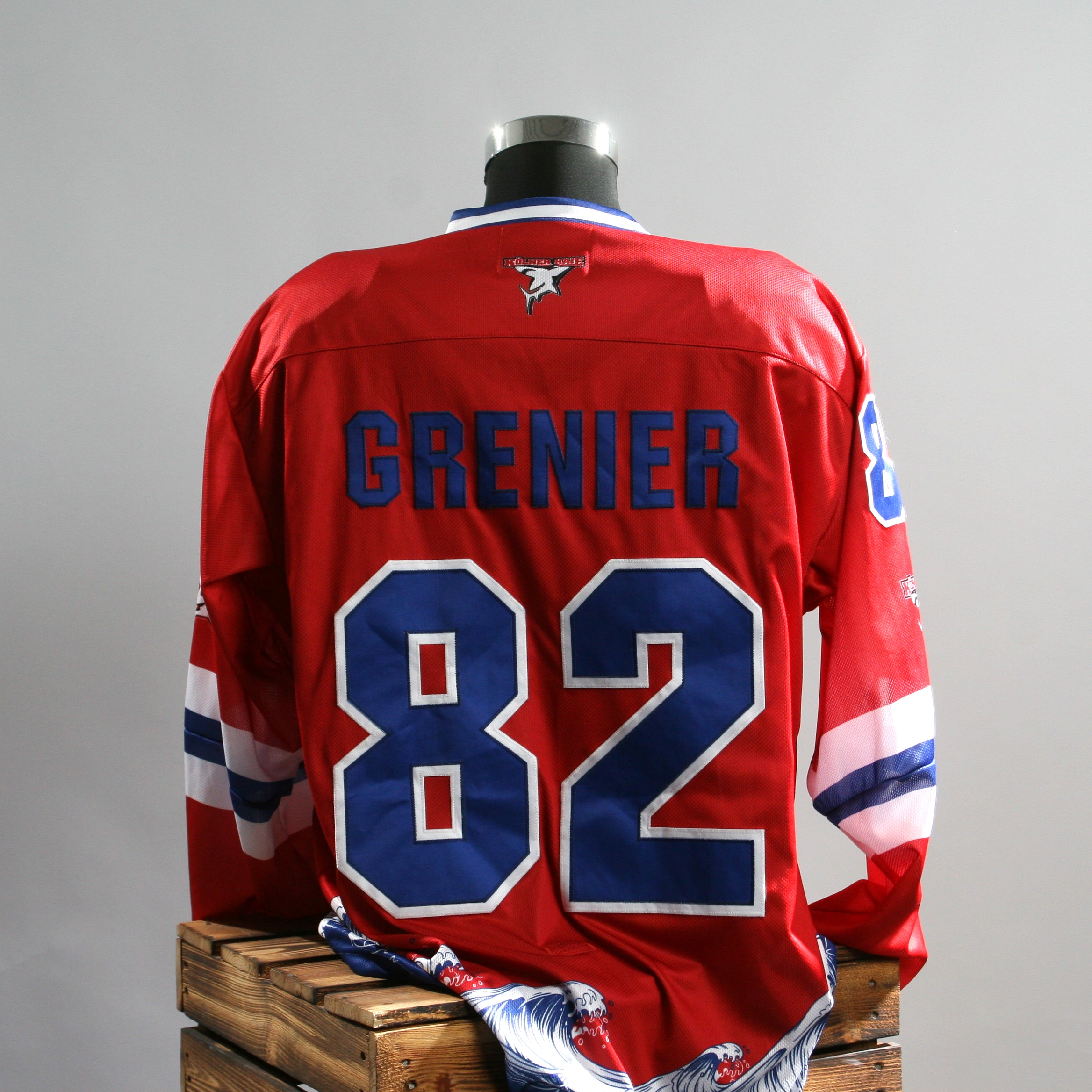 TAG DER JUNGHAIE | 2024-25 | #82 GRENIER | Gr. 2XL