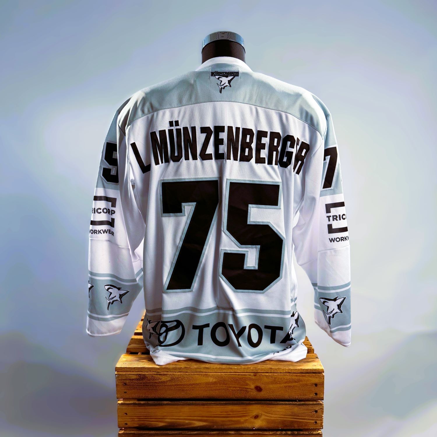 Hockey Jersey, Nummer 75, Weißes Jersey, Sportbekleidung, Rückseite beschriftet