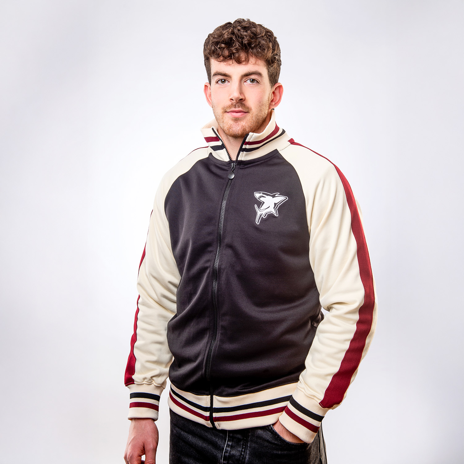 Mantel, Jacke, Pullover, Sweatshirt, Kapuzenpulli