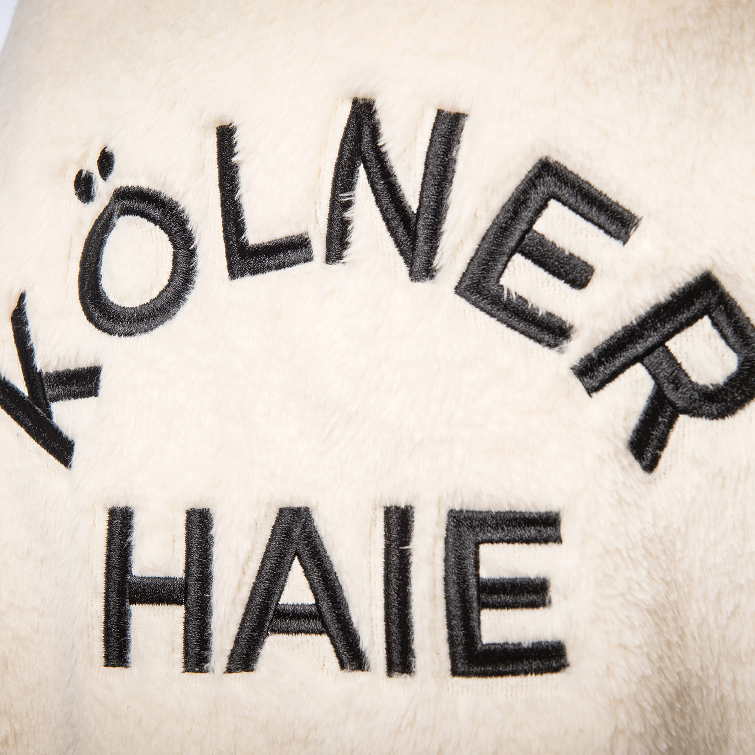 Text, Stickerei, weißer Stoff, Logo, Muster
