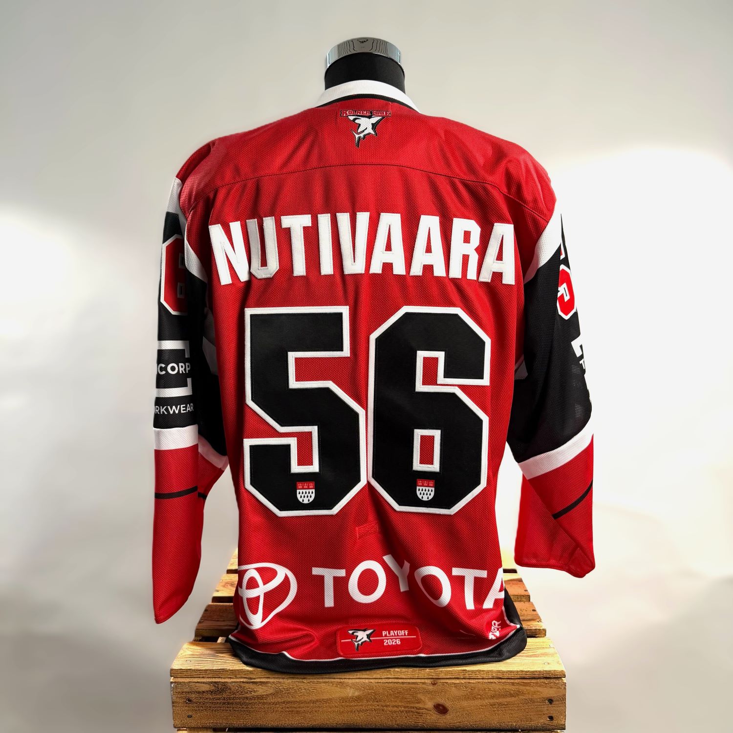 Eishockeytrikot, rotes Trikot, 56, NUTIVAARA, Toyota-Logo