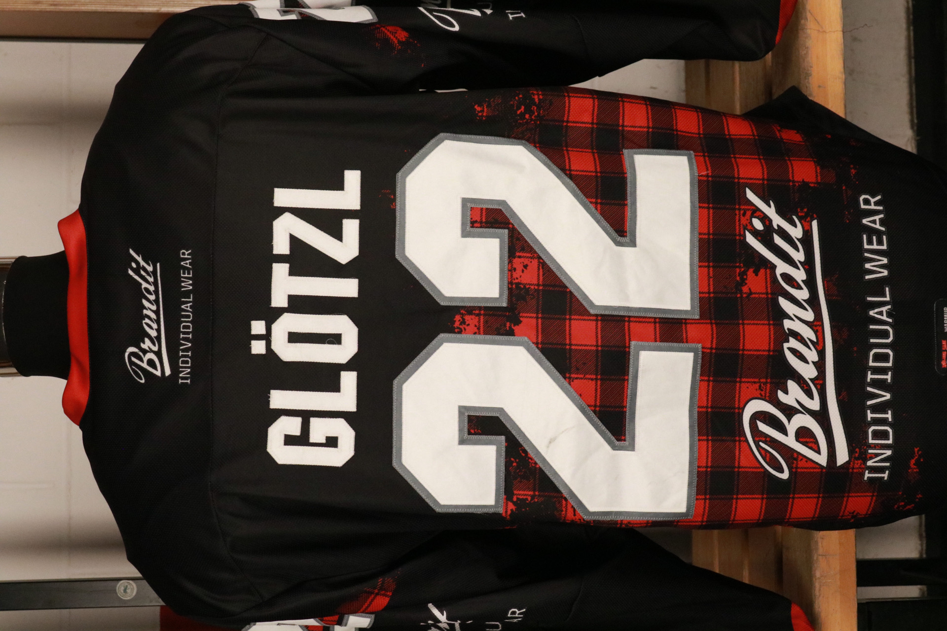 WARM-UP JERSEY | 2021-22 | #22 GLÖTZL | gr. 2XL