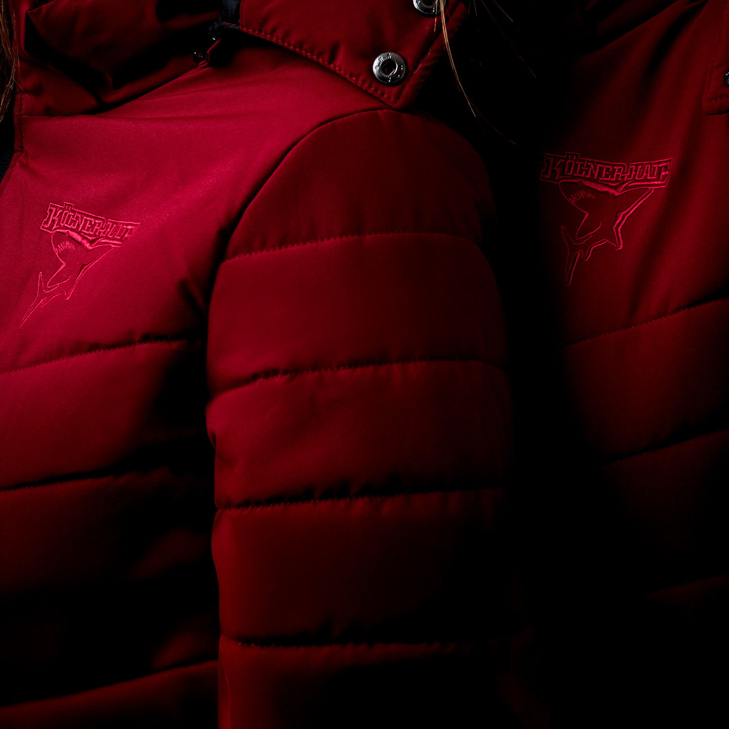 Bekleidung, Mantel, Jacke, Kapuze, Person