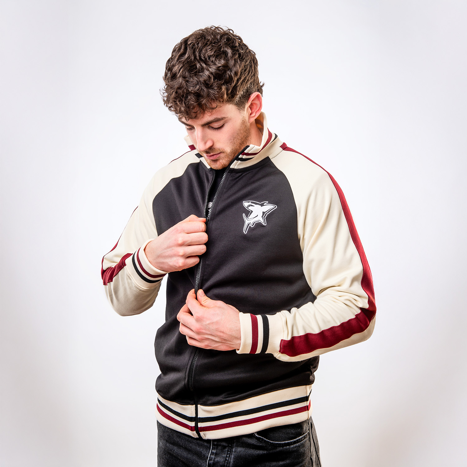 Person, Gesicht, Kopf, Pullover, Sweatshirt