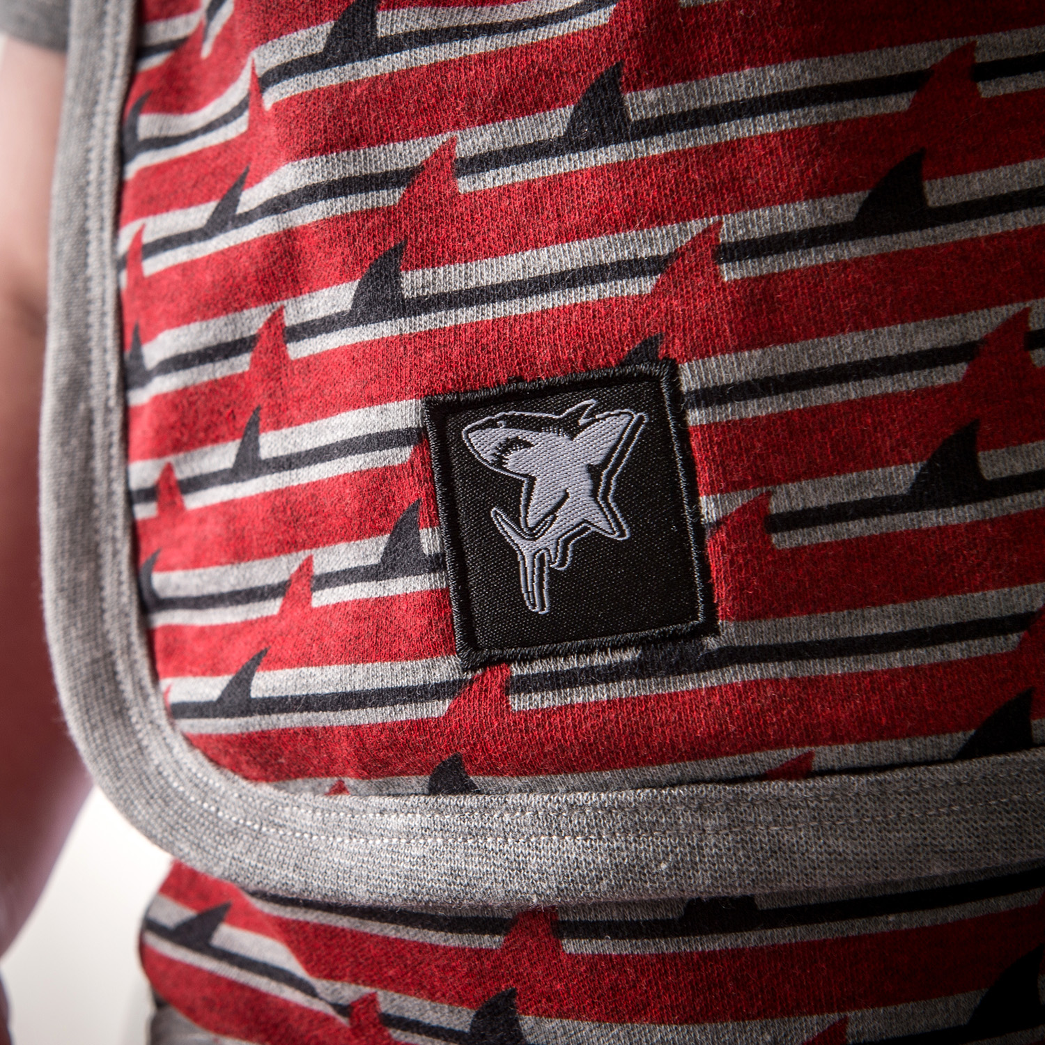 Kuscheltasche, Print, Muster, Grau, Rot