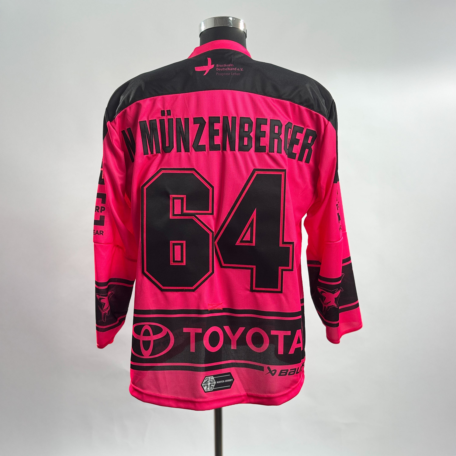 PINKTOBER | 2025-26 | #64 N. MÜNZENBERGER | gr. 2XL Bekleidung, Hemd, Trikot, Kapuzenpulli, Sweatshirt